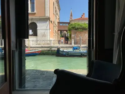 Piscina di Canal view apartment o nelle vicinanze