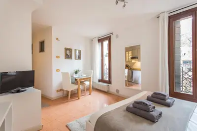 TV o dispositivi per l'intrattenimento presso Studio Ago27 by Welc(H)ome