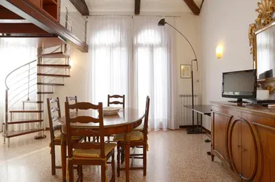 TV o dispositivi per l'intrattenimento presso Sunny Canal a/c wifi