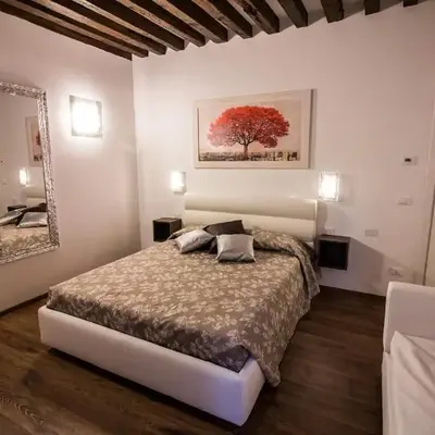 Silver Suite