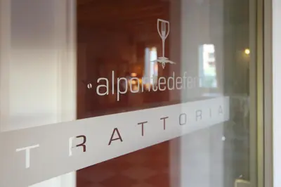 Certificato, attestato, insegna o altro documento esposto da Locanda Al Ponte de Fero