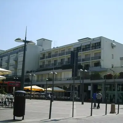 RESIDENCE MARINA MARCONI - WALTERIGATO Apartments SOLO PER FAMIGLIE