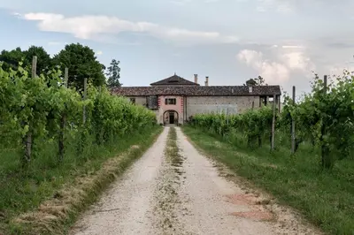 Edificio in cui si trova l'agriturismo