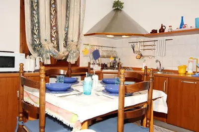 Cucina o angolo cottura di CASA VACANZA LYUDMYLA