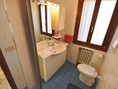 Bagno di Apartment Casanas-1 by Interhome