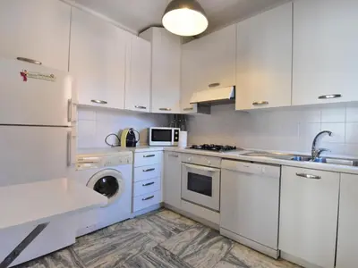 Cucina o angolo cottura di Apartment Casanas-1 by Interhome