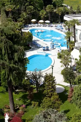 Piscina di Hotel Due Torri o nelle vicinanze
