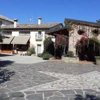 Agriturismo MELO IN FIORE con camere e colazioni nella zona del Prosecco DOCG Asolo