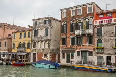 Vista sul fiume nelle vicinanze dell'appartamento