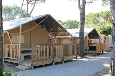 Edificio in cui si trova il campeggio di lusso