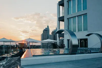 Piscina di J44 Lifestyle Hotel o nelle vicinanze