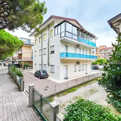 Bilocali Casa De Lazzari - Piazza Brescia - Adria Holiday Jesolo - FAMILY APARTMENTS