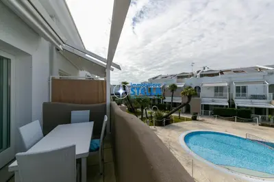Piscina di Residence Wave 2 o nelle vicinanze