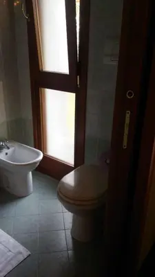 Bagno di agriturismo AI COLORI
