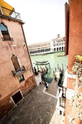 Vista sul fiume nelle vicinanze dell'appartamento