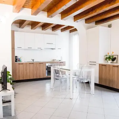 INTERO APPARTAMENTO nel cuore di VICENZA