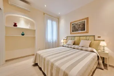 Letto o letti in una camera di Romance in Rialto - your house to stay together