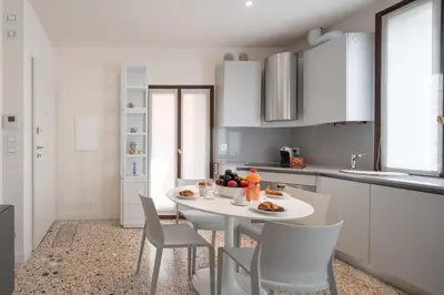 Cucina o angolo cottura di VeNICe Cera Remer Suite