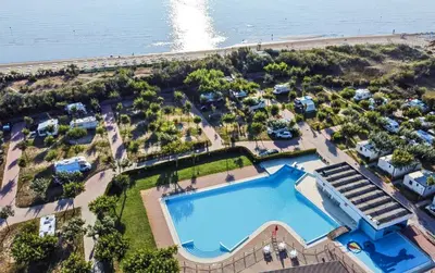 Piscina di Miramare Camping Village o nelle vicinanze