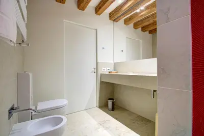 Bagno di GrandCanal-Red