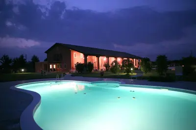 Piscina di Tenuta Monterosso o nelle vicinanze