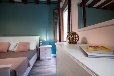 Area soggiorno di Dorsoduro Suite 1241 by Wonderful Italy