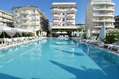 Piscina di Hotel Oxford o nelle vicinanze