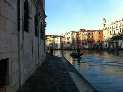 Vista sul fiume nelle vicinanze dell'appartamento
