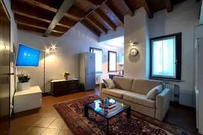 TV o dispositivi per l'intrattenimento presso Holiday Treviso Suite Prestige