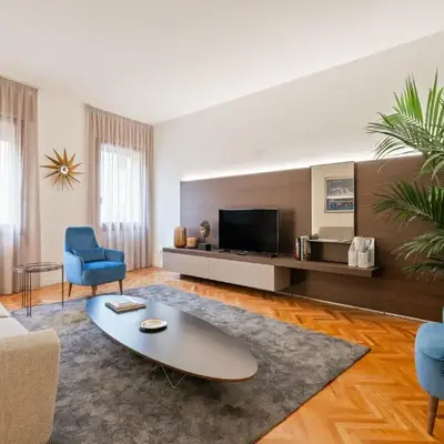 GuestHost - San Fermo Luxury Apartment