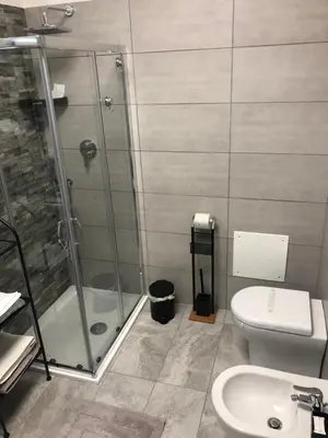 Bagno di Villa Trevisi - ROOMS -free parking