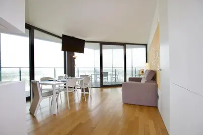 TV o dispositivi per l'intrattenimento presso Torre Aquileia - Home Immobiliare Jesolo