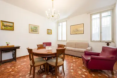 Area soggiorno di Kyra's House by Sarlux
