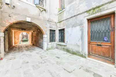 Facciata o entrata di Mascareta, central apartment