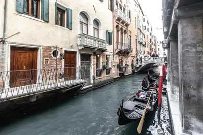 Vista sul fiume nelle vicinanze dell'appartamento