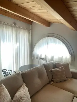 Area soggiorno di VILLA EMMA -WALTERIGATO Apartments SOLO PER FAMIGLIE