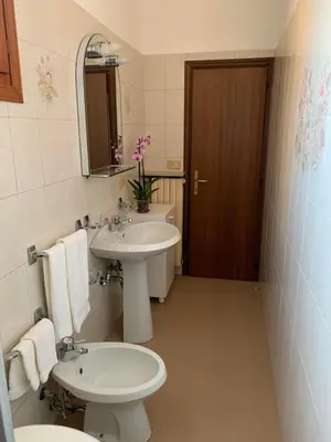 Bagno di Appartamento Damiana