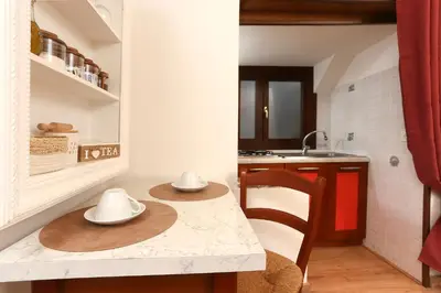 Cucina o angolo cottura di at 1 minute from San Marco square