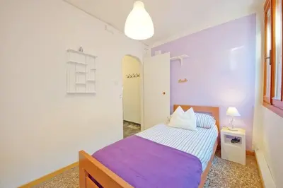 Letto o letti in una camera di Venice 410 San Polo Roky wifi center city