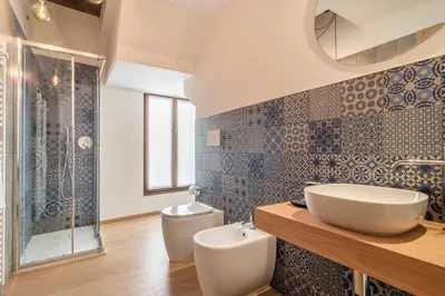 Bagno di Blooms Botanical Rooms