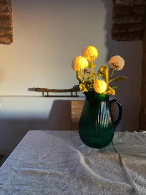 Letto o letti in una camera di Hideaway Biennale