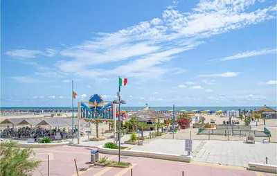 Vista generica sul mare o vista sul mare dall'interno dell'appartamento