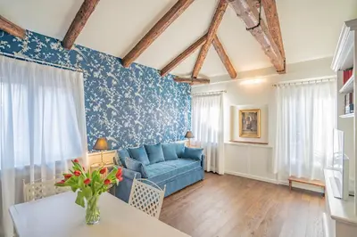 Area soggiorno di Lo Squero 3 Apartment with Balcony in Dorsoduro