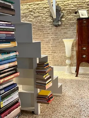 Biblioteca nell'appartamento