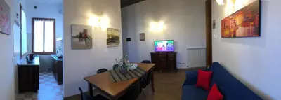 TV o dispositivi per l'intrattenimento presso TINTORETTO 4, 3 GRANDI CAMERE DA LETTO, 2 BAGNI