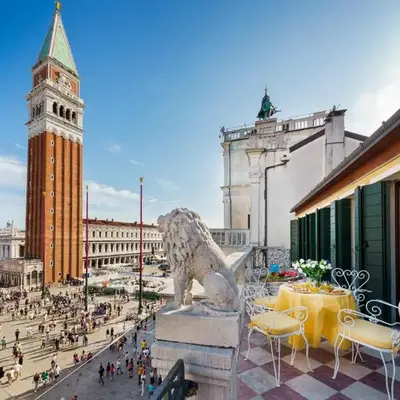 Due Leoni Terrace In St Mark's Square