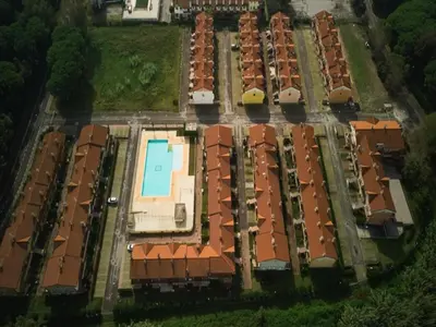 Piscina di Homely flat with pool-Beahost o nelle vicinanze