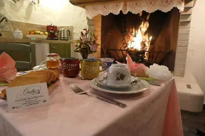 Set per la preparazione di tè e caffè presso Giuliva B&B