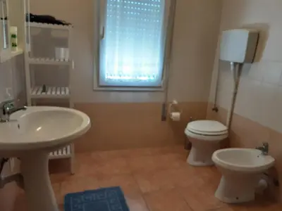 Bagno di Locazione Menini - Camere zona stazione