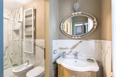 Bagno di Ca' Cappello Venice Apartment 1 with Canal View